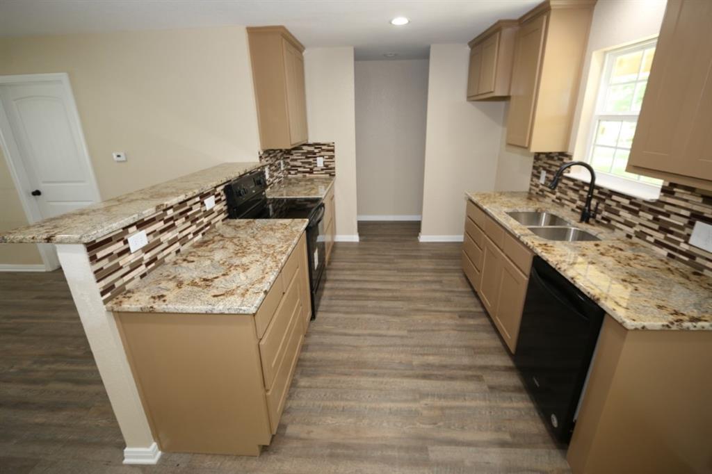 1018 Adams Street - Photo 1