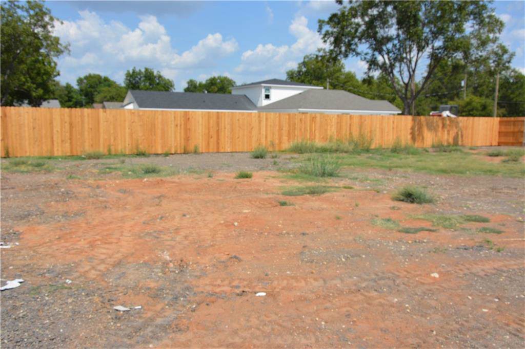 2320 12th Street - Photo 1