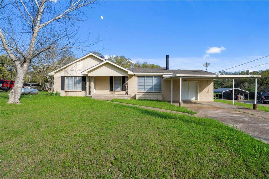 1585 Central Parkway - Photo 1
