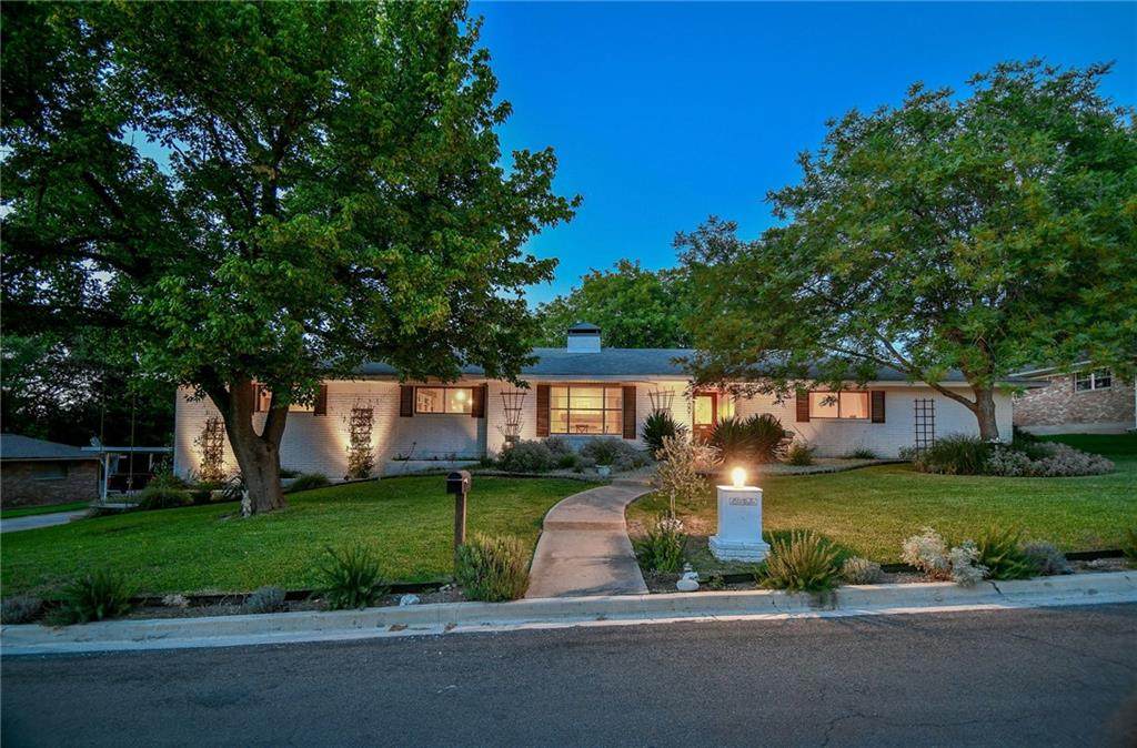 1001 Falcon Drive - Photo 1