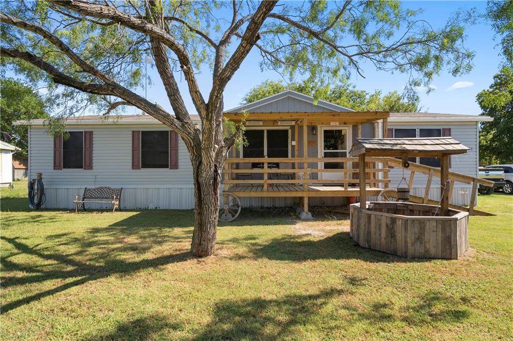 574 Beaver Lane - Photo 1
