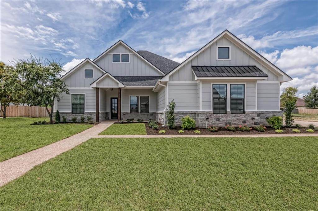 316 Wycliff Drive - Photo 1