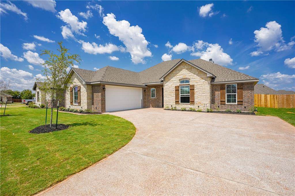 625 Perry - Photo 1