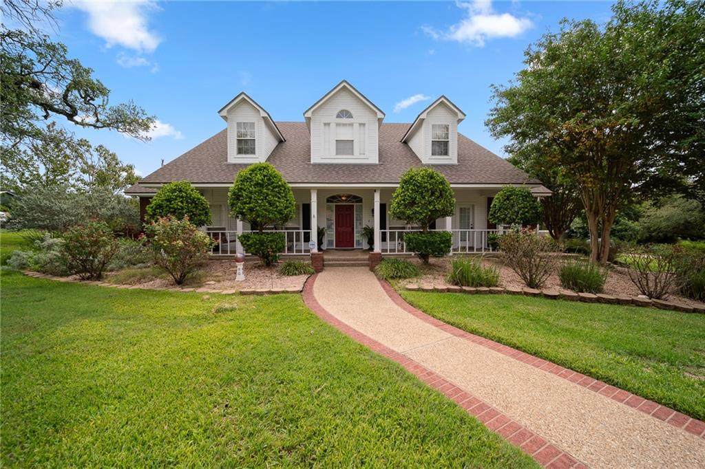 195 Twin Oaks Drive - Photo 1