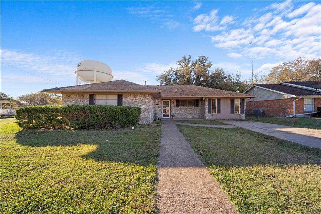 230 Lawndale Drive - Photo 1