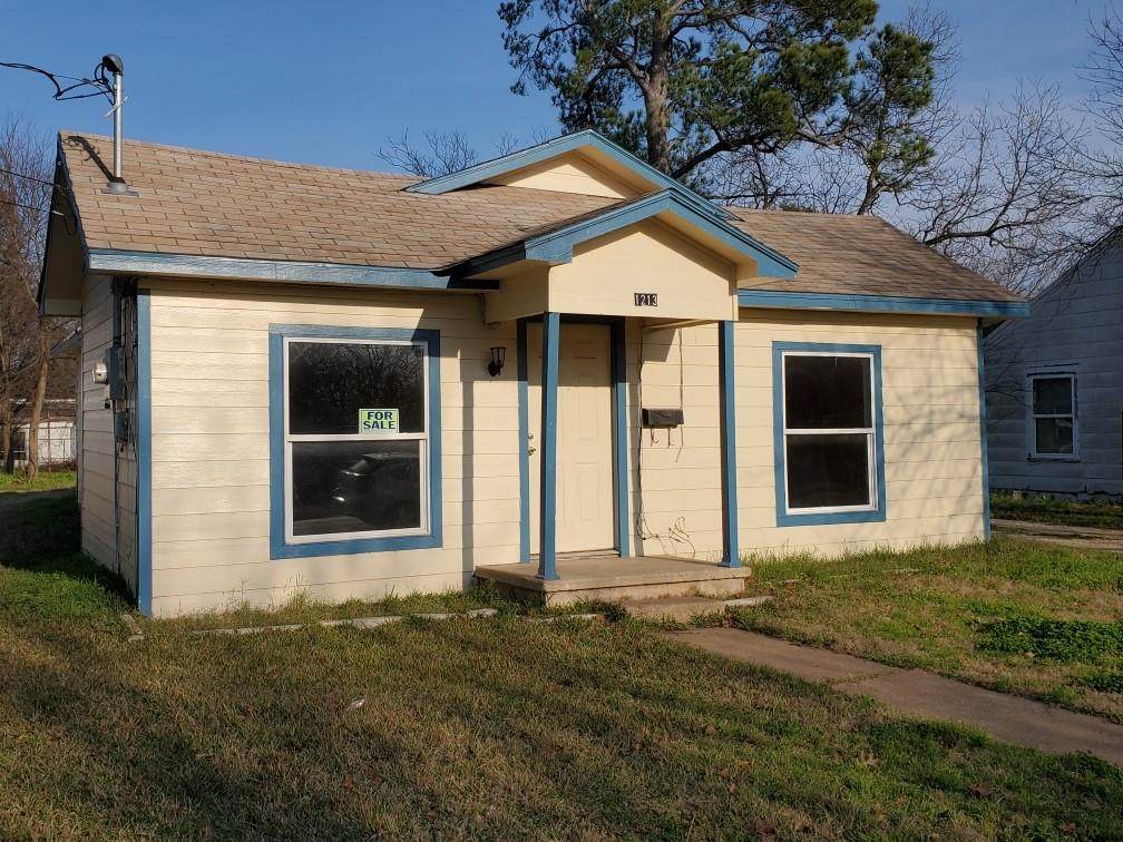 1213 Lewis Street - Photo 1