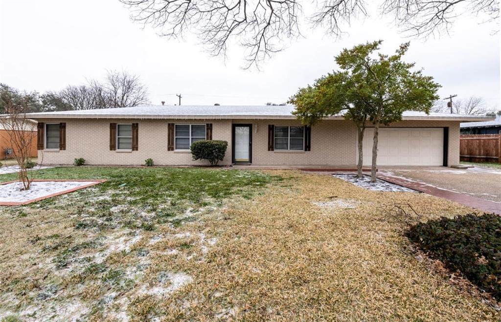 340 Harvey Drive - Photo 1