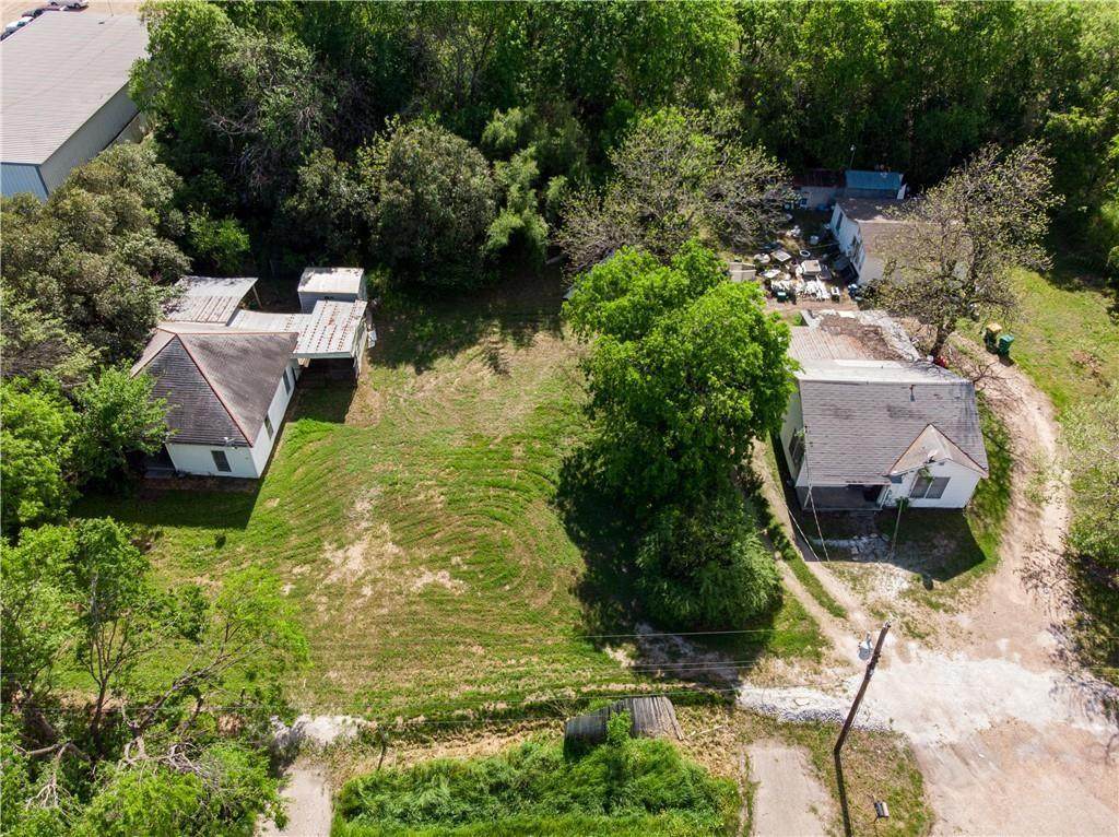 407 & 411 Robinson Drive - Photo 1