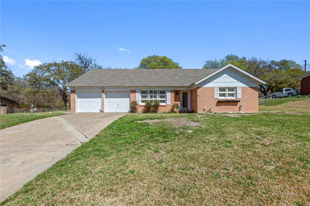 1425 Royal Oaks Drive - Photo 1