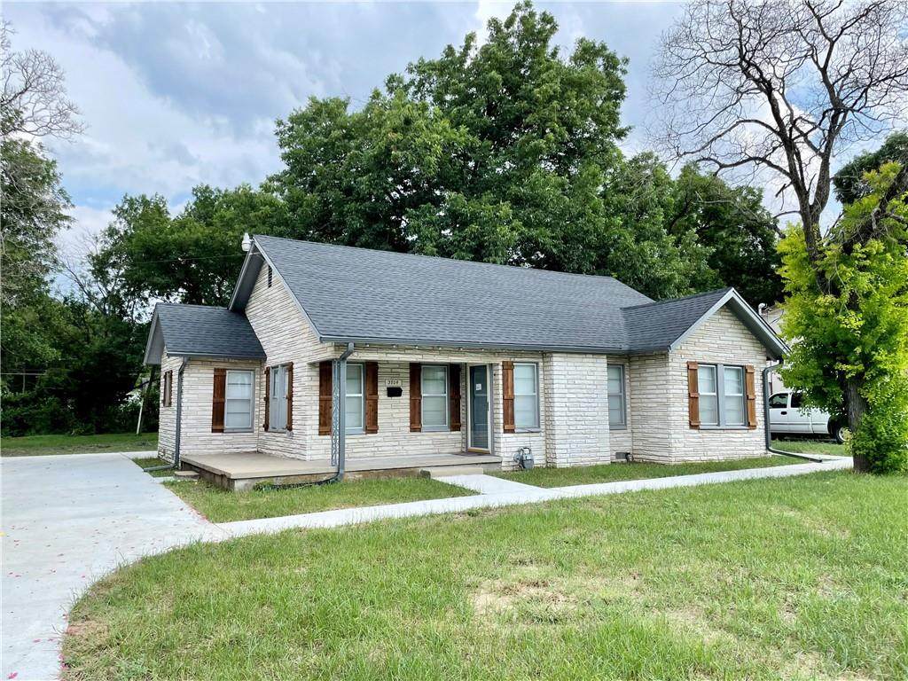 3704 Memorial Drive - Photo 1