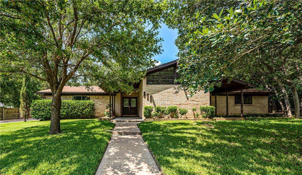 808 Falcon Drive - Photo 1