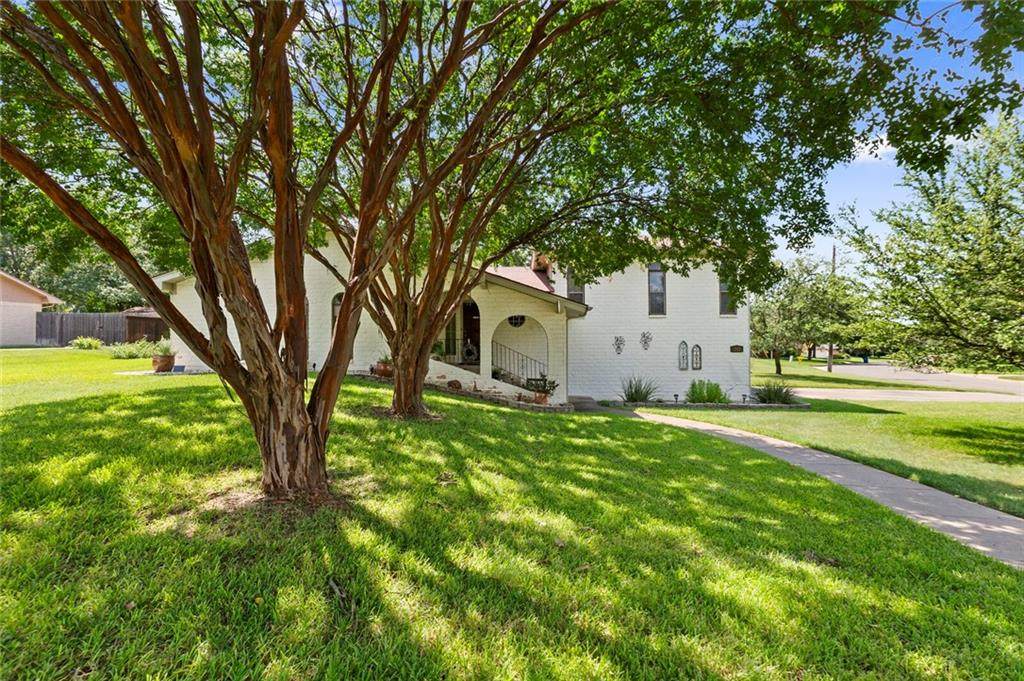 312 Opal Street - Photo 1