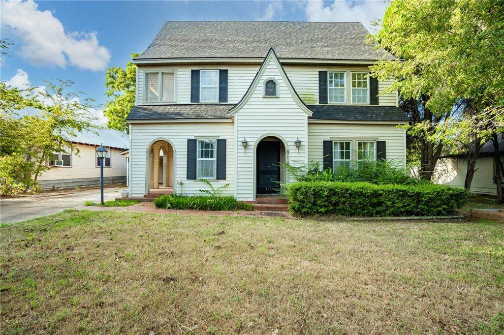 814 Walnut Street - Photo 1
