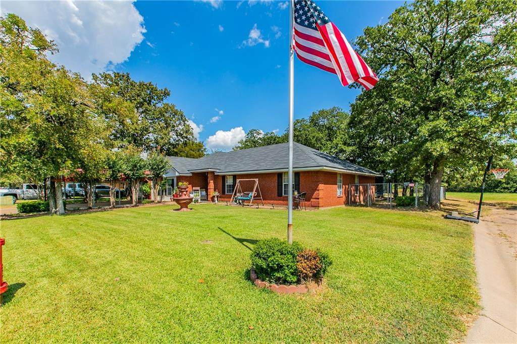 4607 Lexington Street - Photo 1