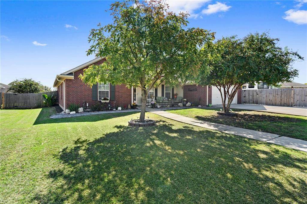 167 Pearl Drive - Photo 1