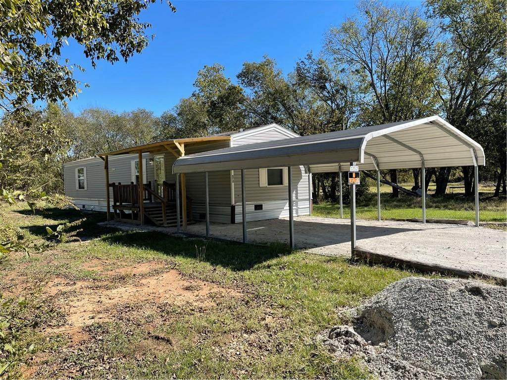 312 Douglas Street - Photo 1