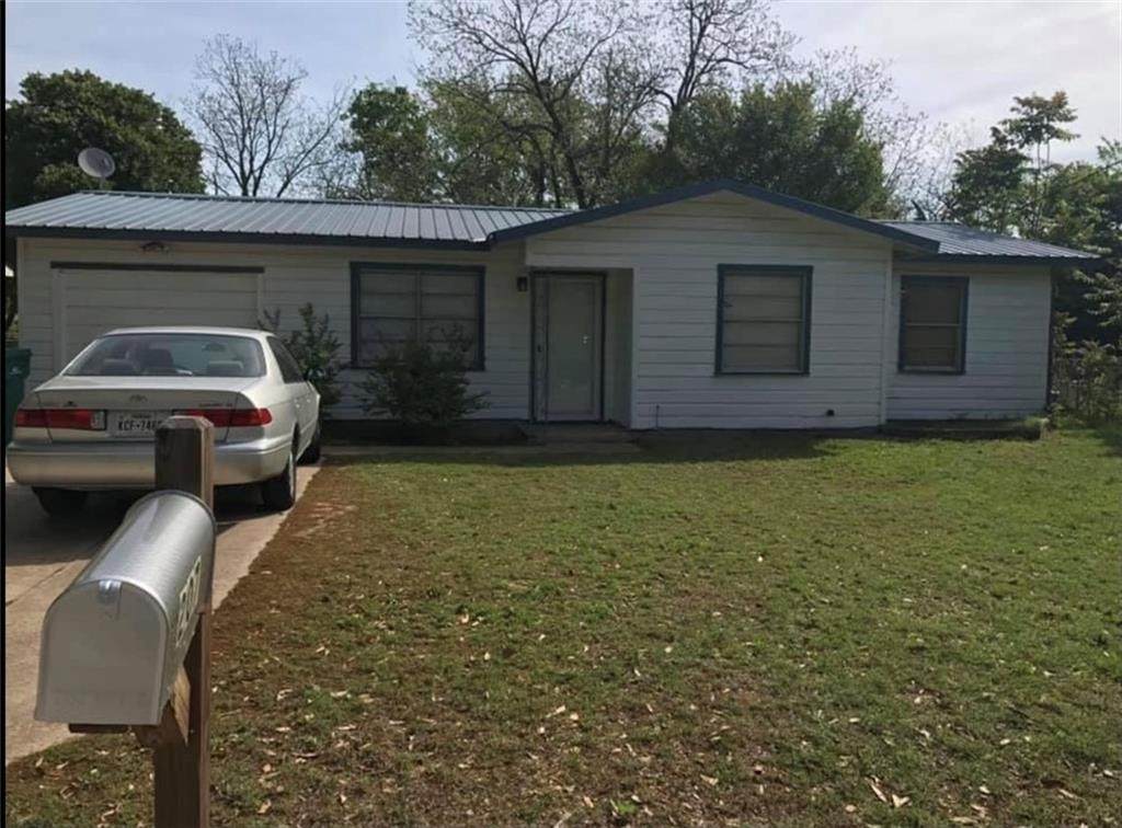 207 Oak Street - Photo 1