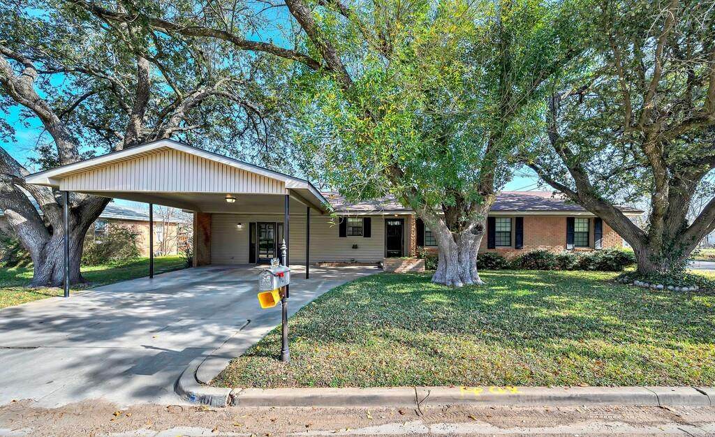 101 Emberwood Drive - Photo 1