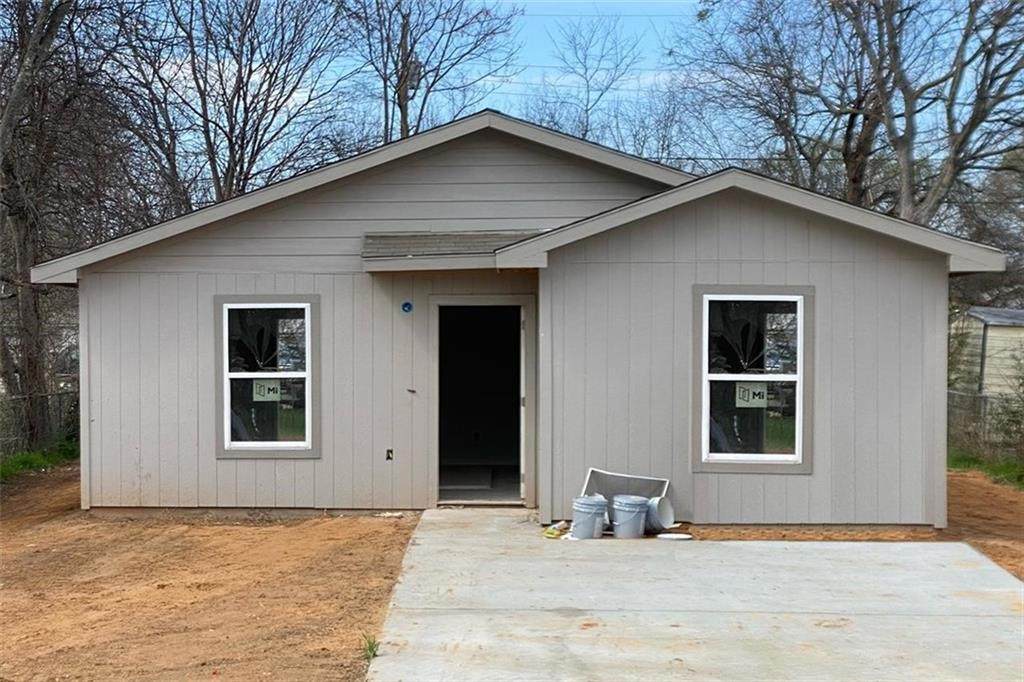 804 Dunbar Avenue - Photo 1