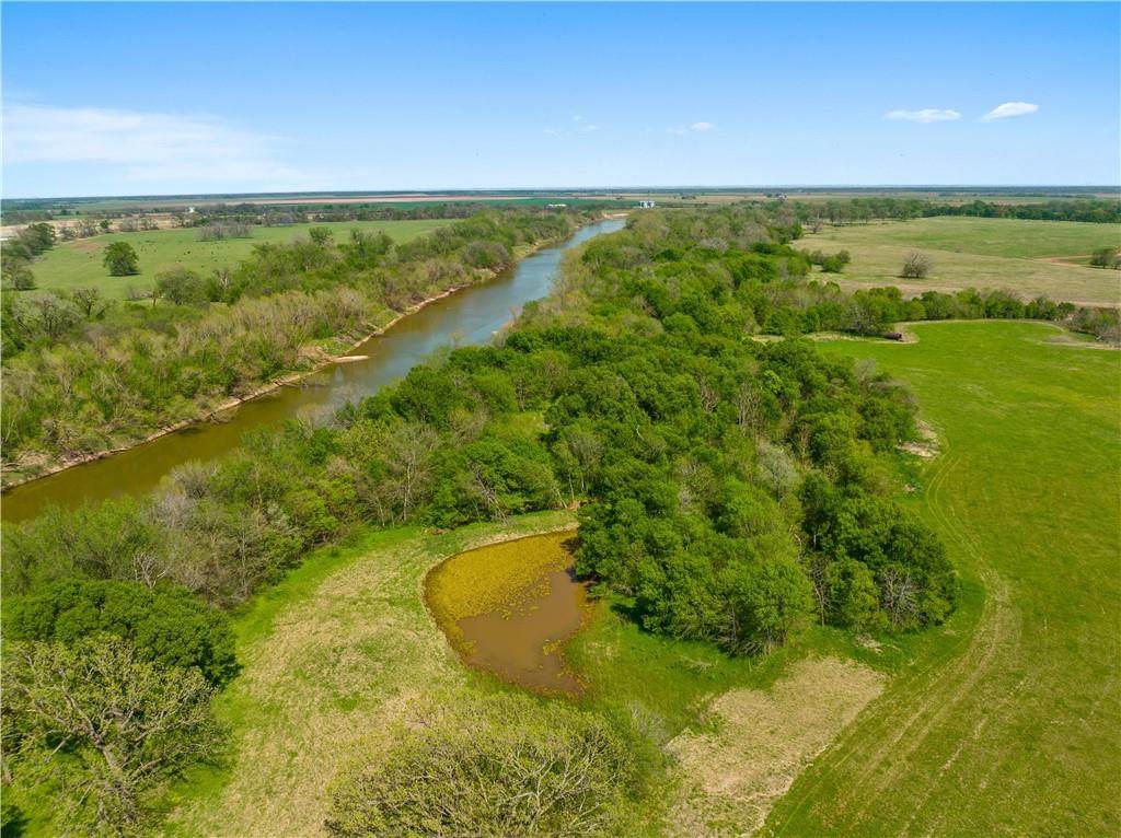 102 +/- ACRES OFF OF Cr 326 - Photo 1