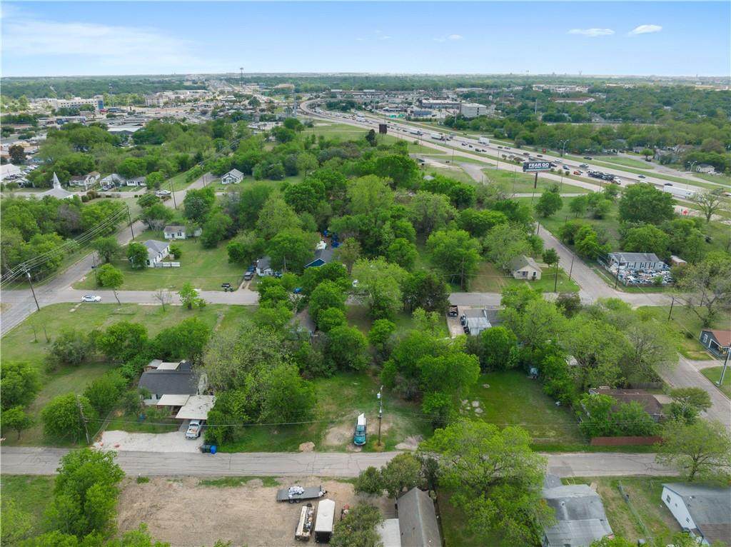 1915 20A Street - Photo 1
