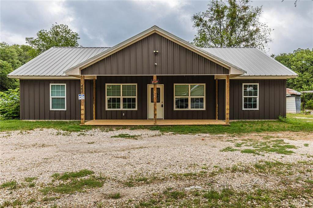 465 Frostdale Drive - Photo 1