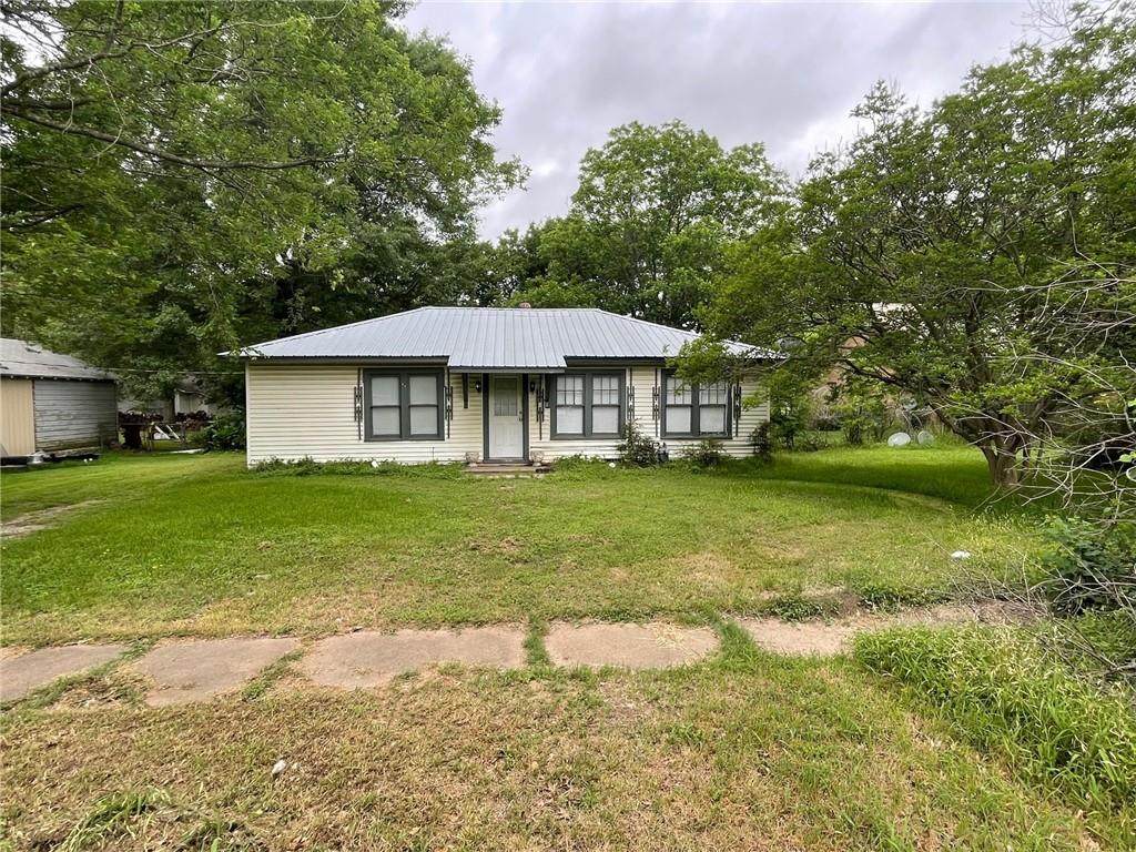 403 5th Street - Photo 1