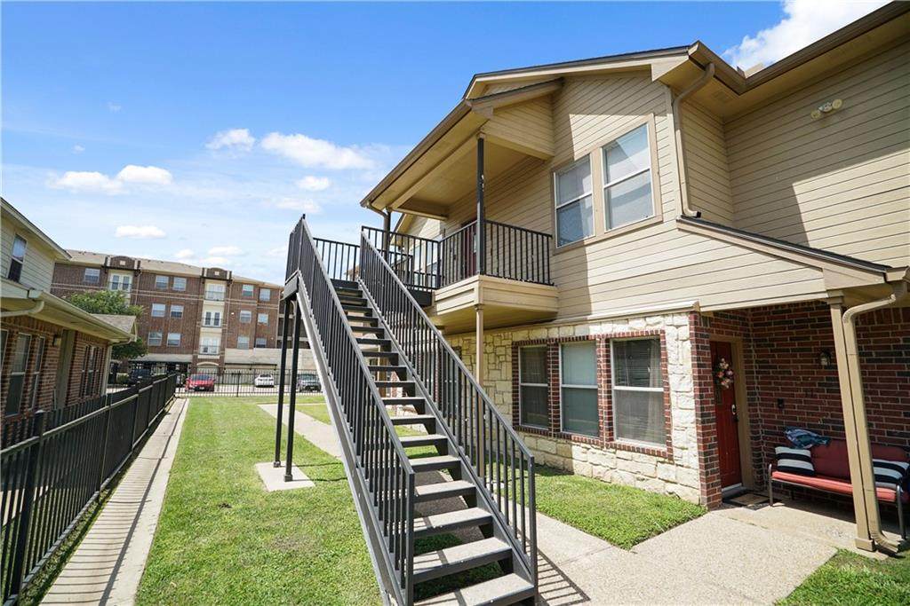 1401 Bagby Avenue - Photo 1