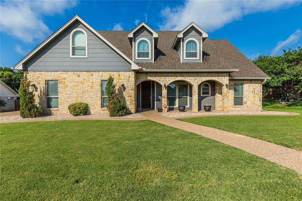 386 Hawkins Court - Photo 1