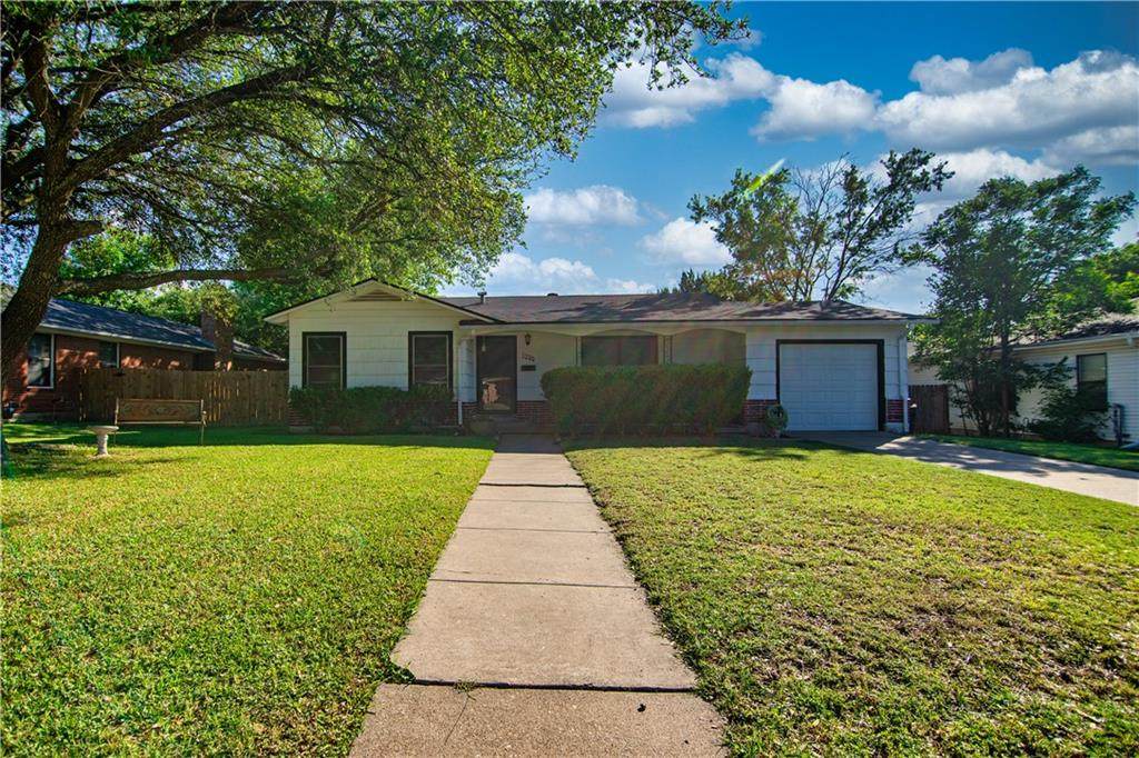 1300 Guthrie Drive - Photo 1