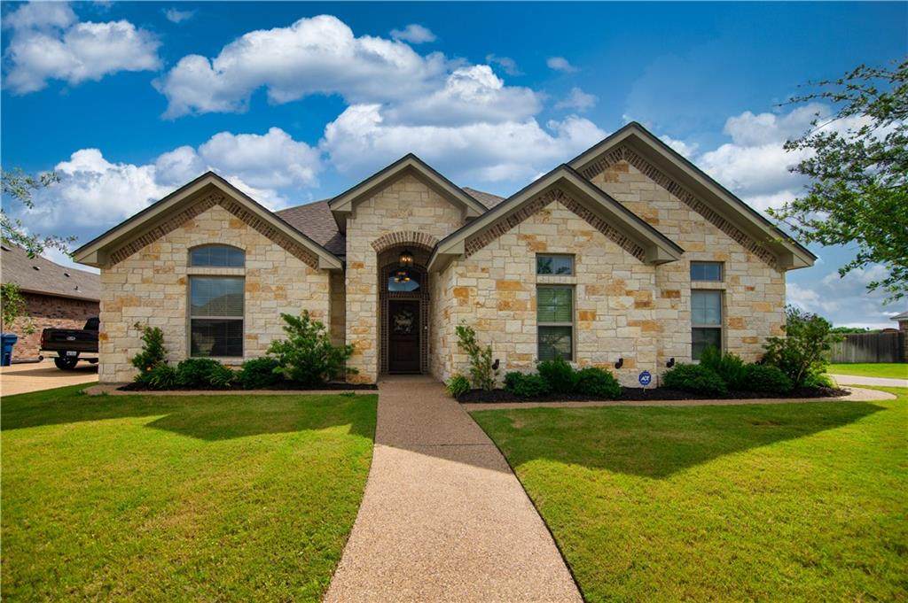 212 Longwood Circle - Photo 1