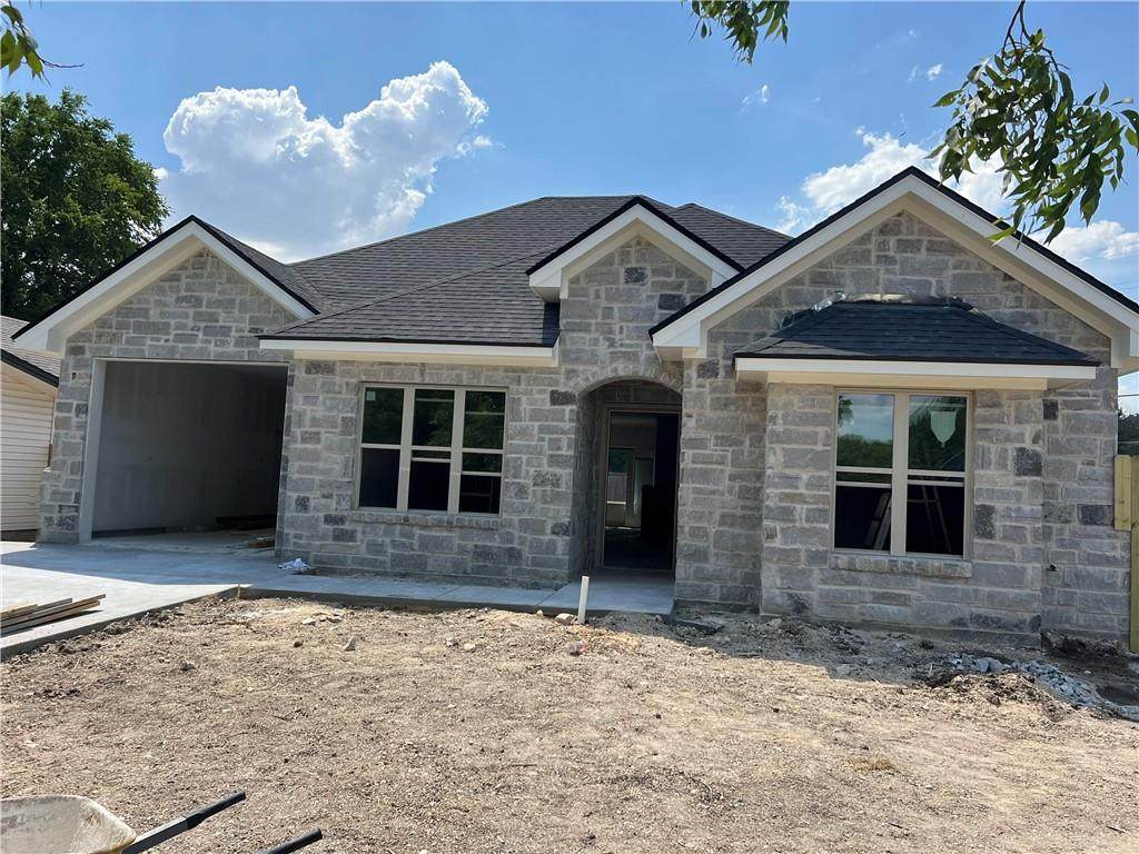 107 Alamo Street - Photo 1