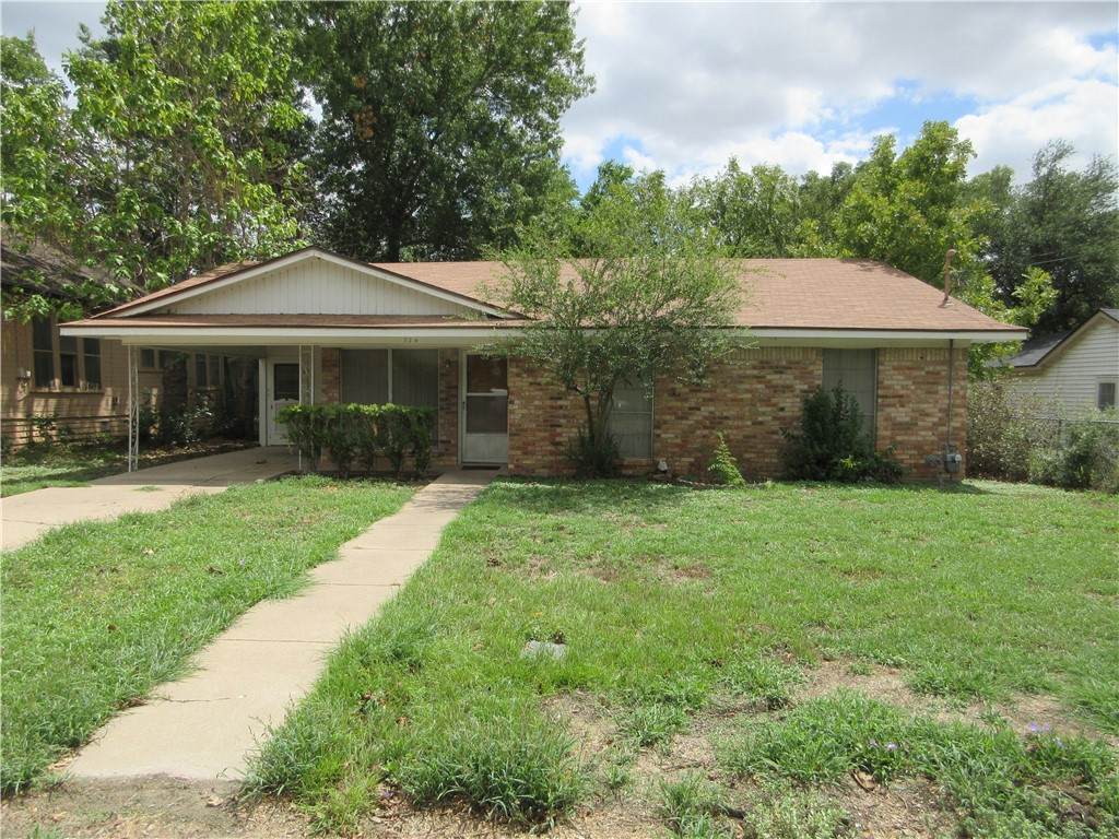 724 Foster Street - Photo 1