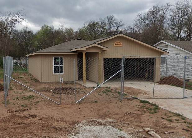 529 Dunbar Avenue - Photo 1