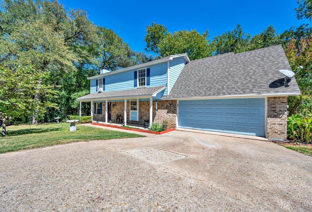 7865 Fairway Road - Photo 1