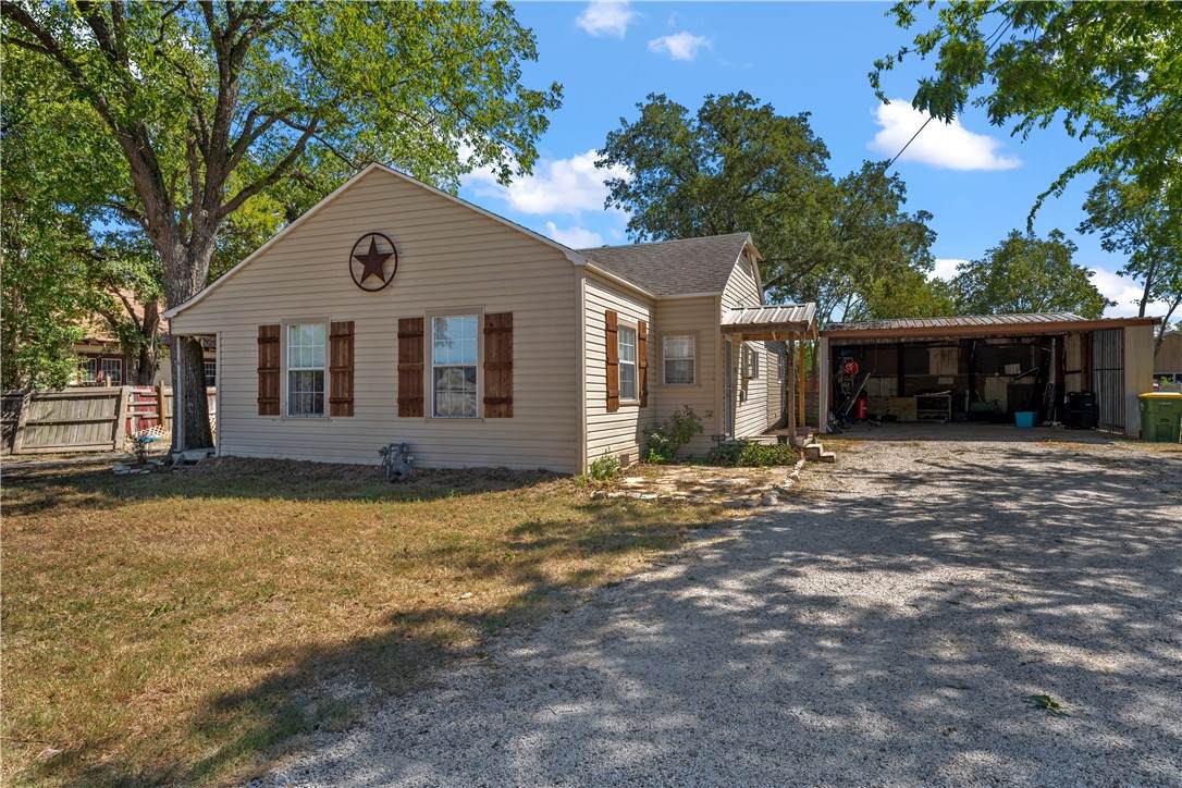 504 Frederick Street - Photo 1