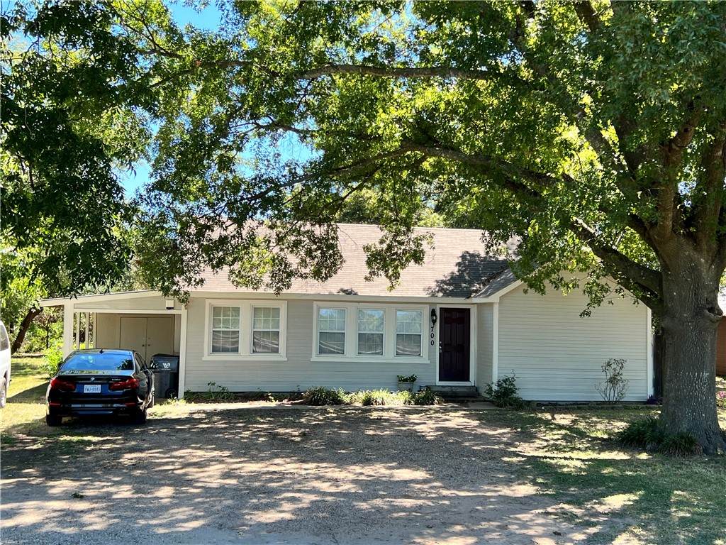 700 Garden Drive - Photo 1