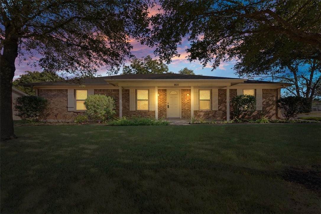 103 York Drive - Photo 1