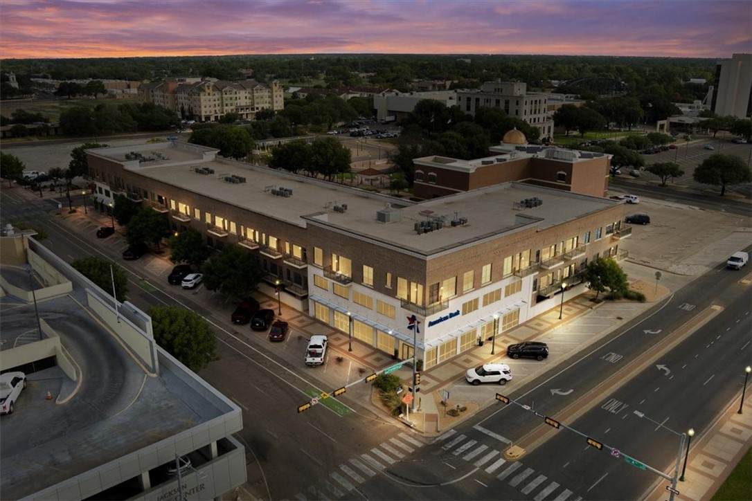330 Austin Avenue - Photo 1