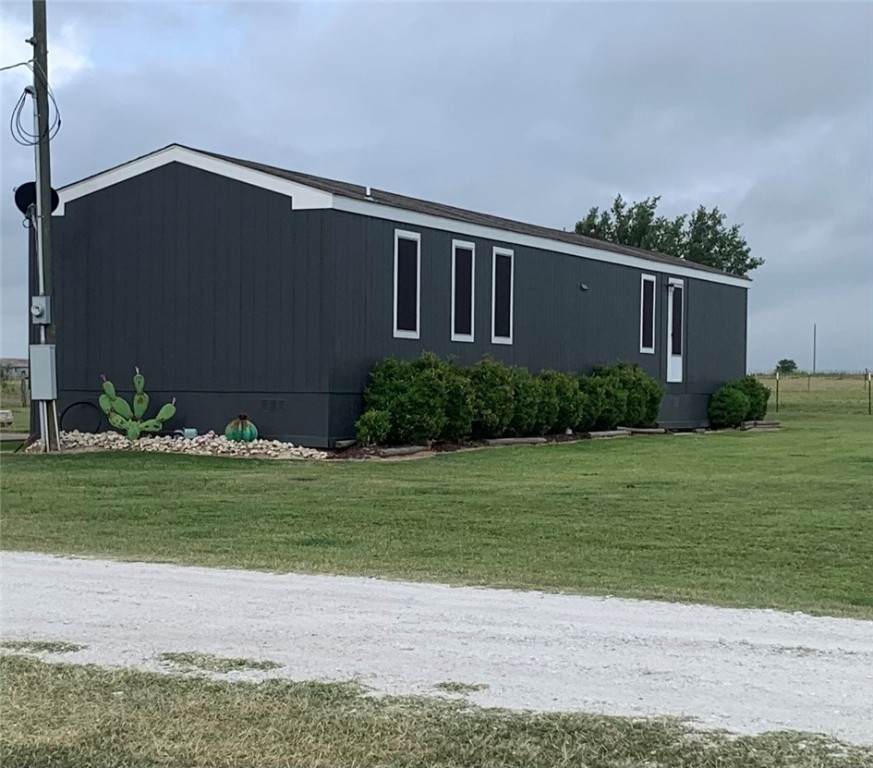 5396 Fm 413 - Photo 1
