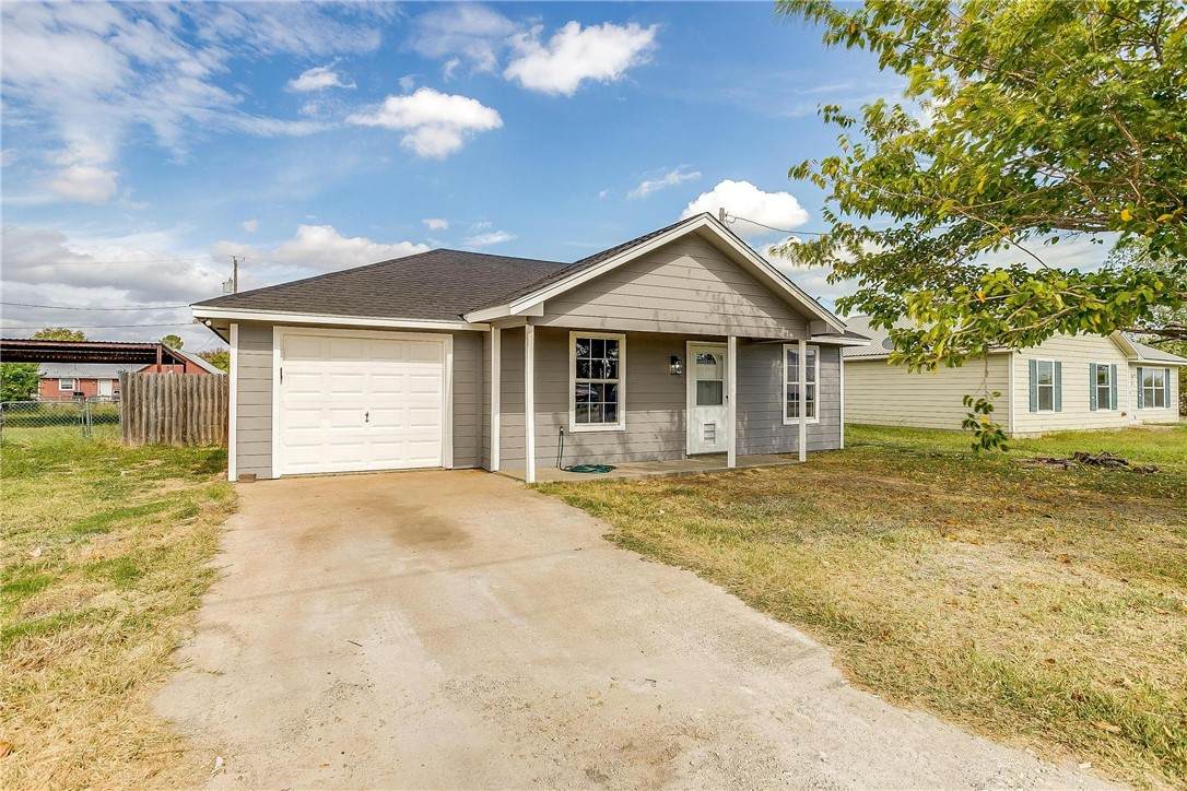 921 Beth Street - Photo 1