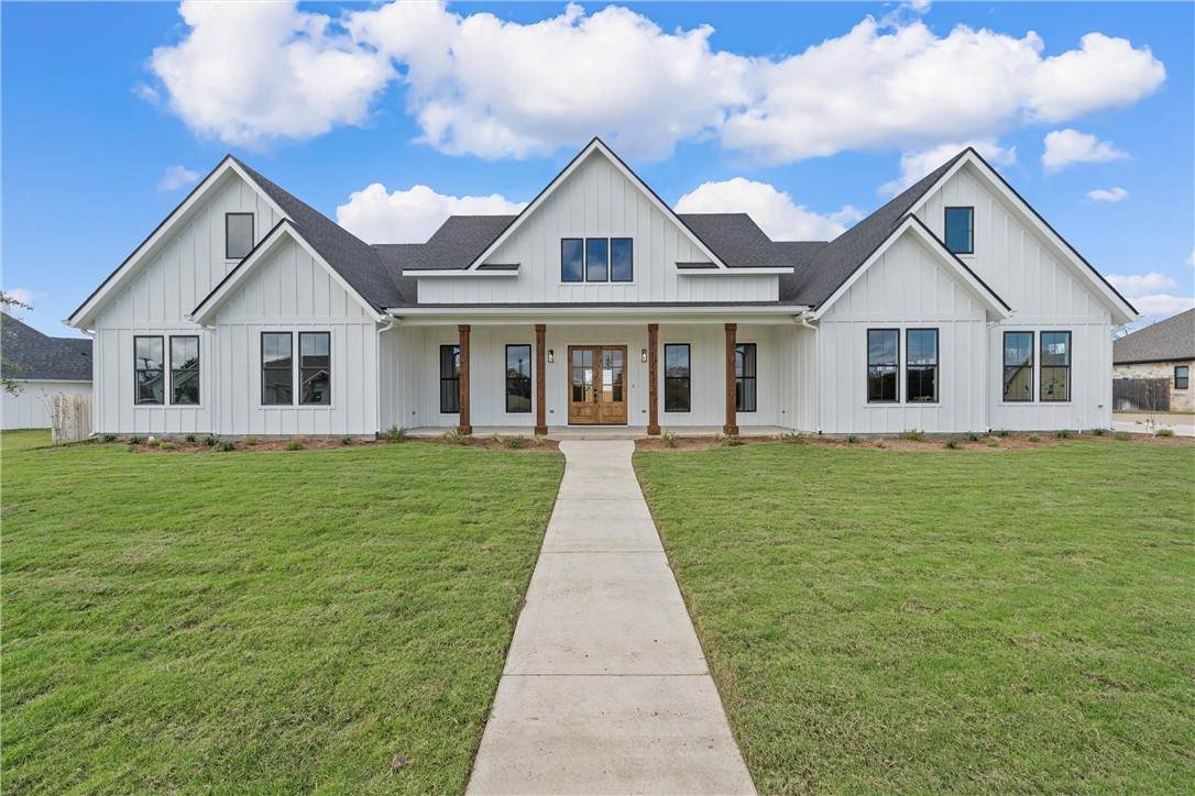 217 Wycliff Drive - Photo 1