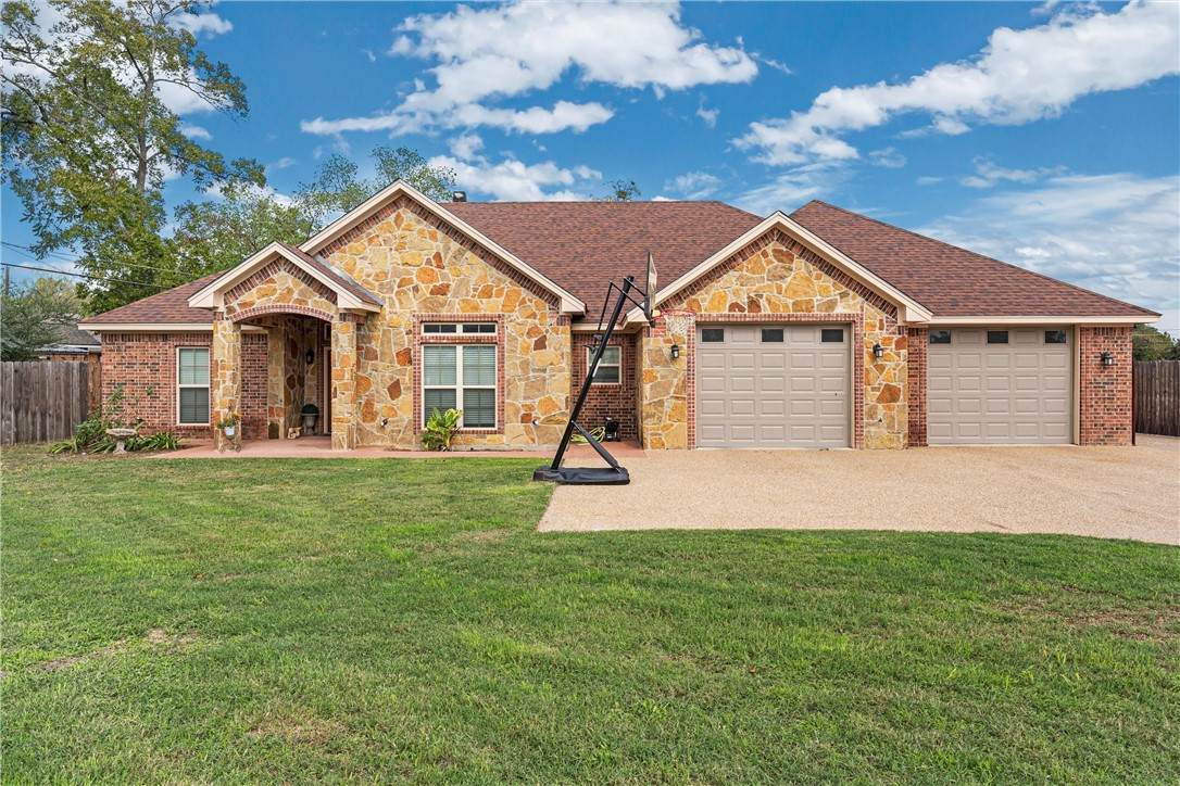 2204 Autumn Woods Drive - Photo 1