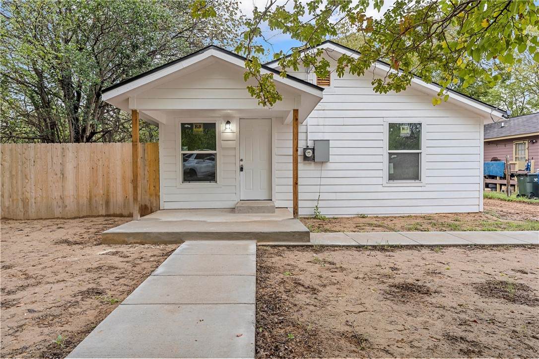 1805 Wood Avenue - Photo 1