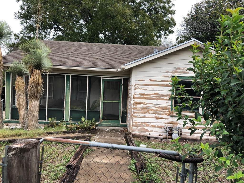 1016 Yale Street - Photo 1