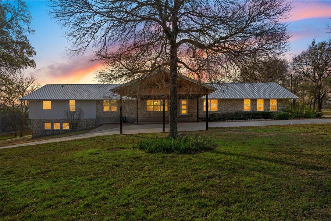 1234 Bend Of The Bosque Road - Photo 1