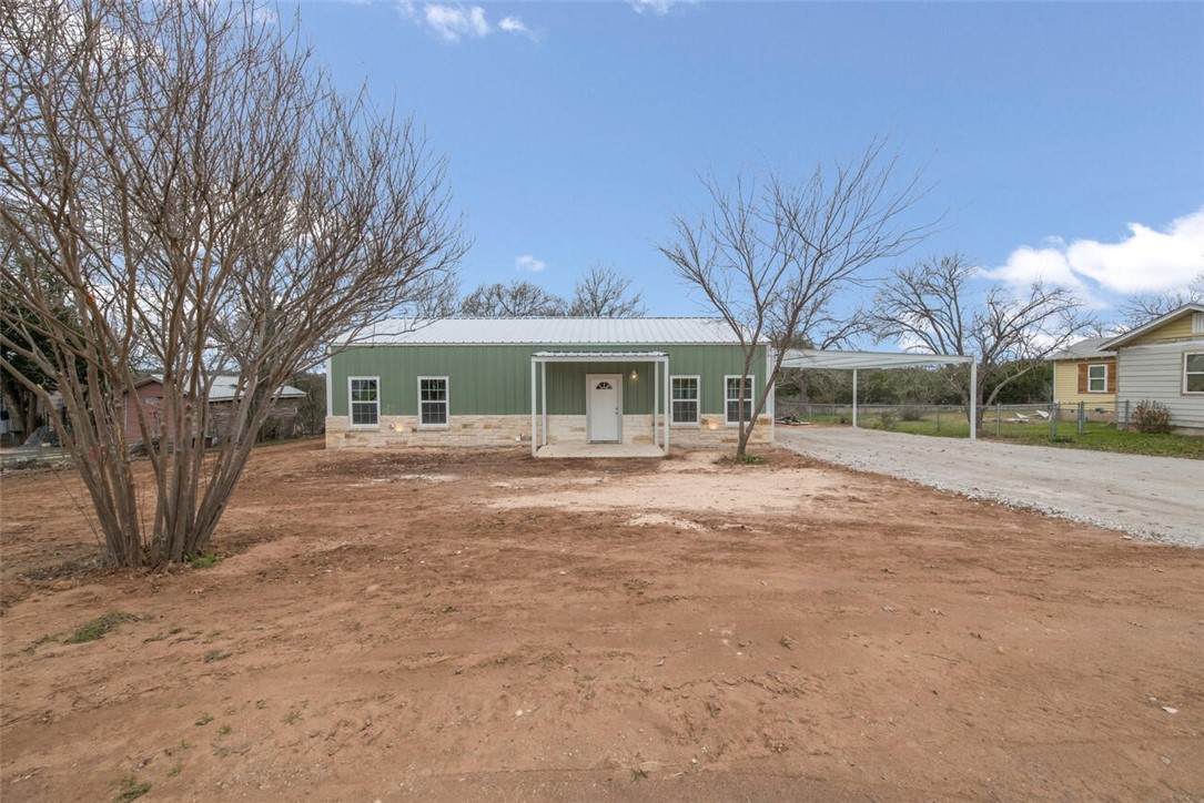 1002 Main Street - Photo 1