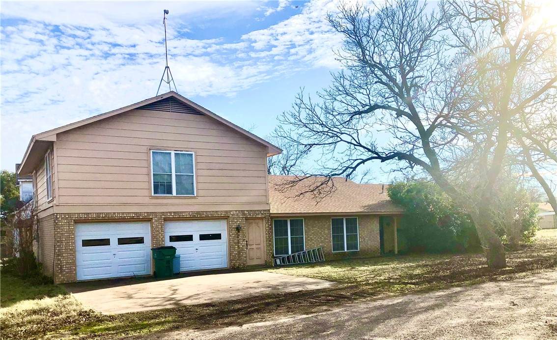 215 Carpenter Street - Photo 1