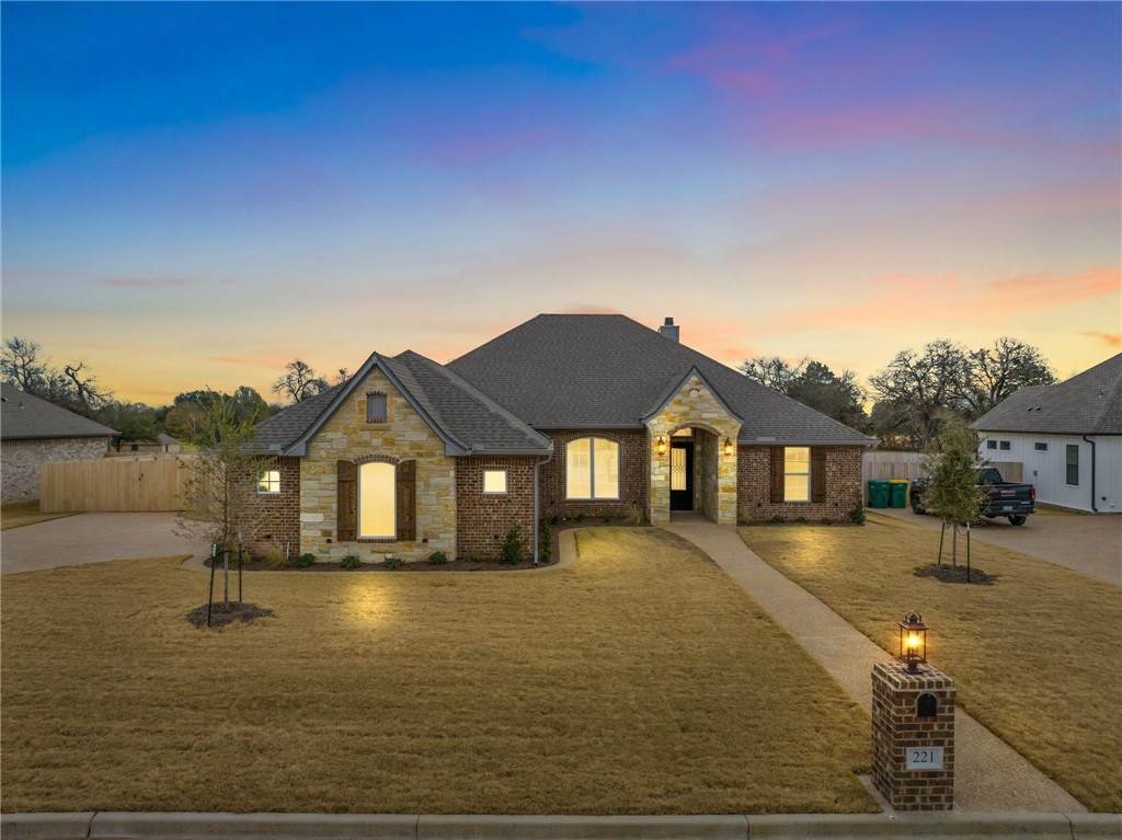 221 Fox Run Lane - Photo 1