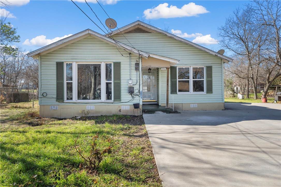 1311 Lexington Street - Photo 1